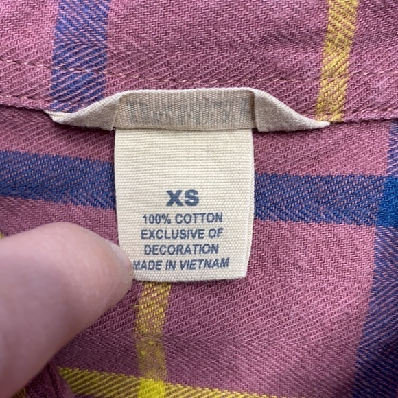 Duluth Trading Pink Plaid Button Up Flannel Shirt Size XS - Picture 4 of 7